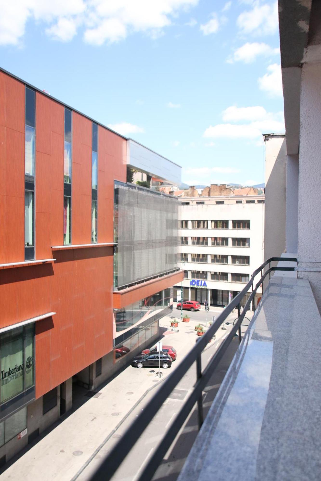 Sena Center